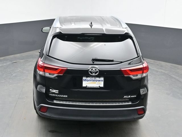 Used 2018 Toyota Highlander XLE w/ Protection Package #3 AWD/4WD image 43