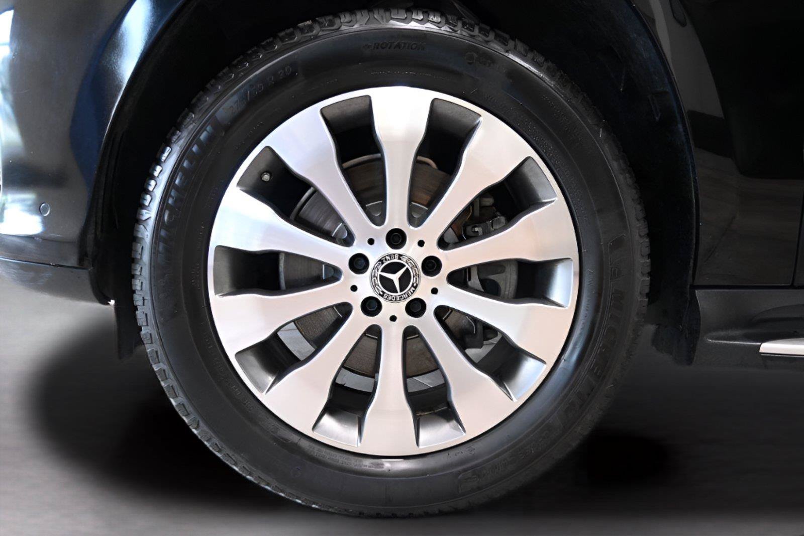 Used 2019 Mercedes-Benz GLS 450 4MATIC w/ Premium 1 Package image 35