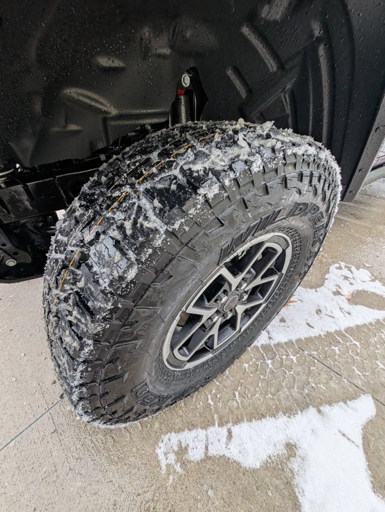 New 2026 Jeep Gladiator Sport AWD/4WD image 42