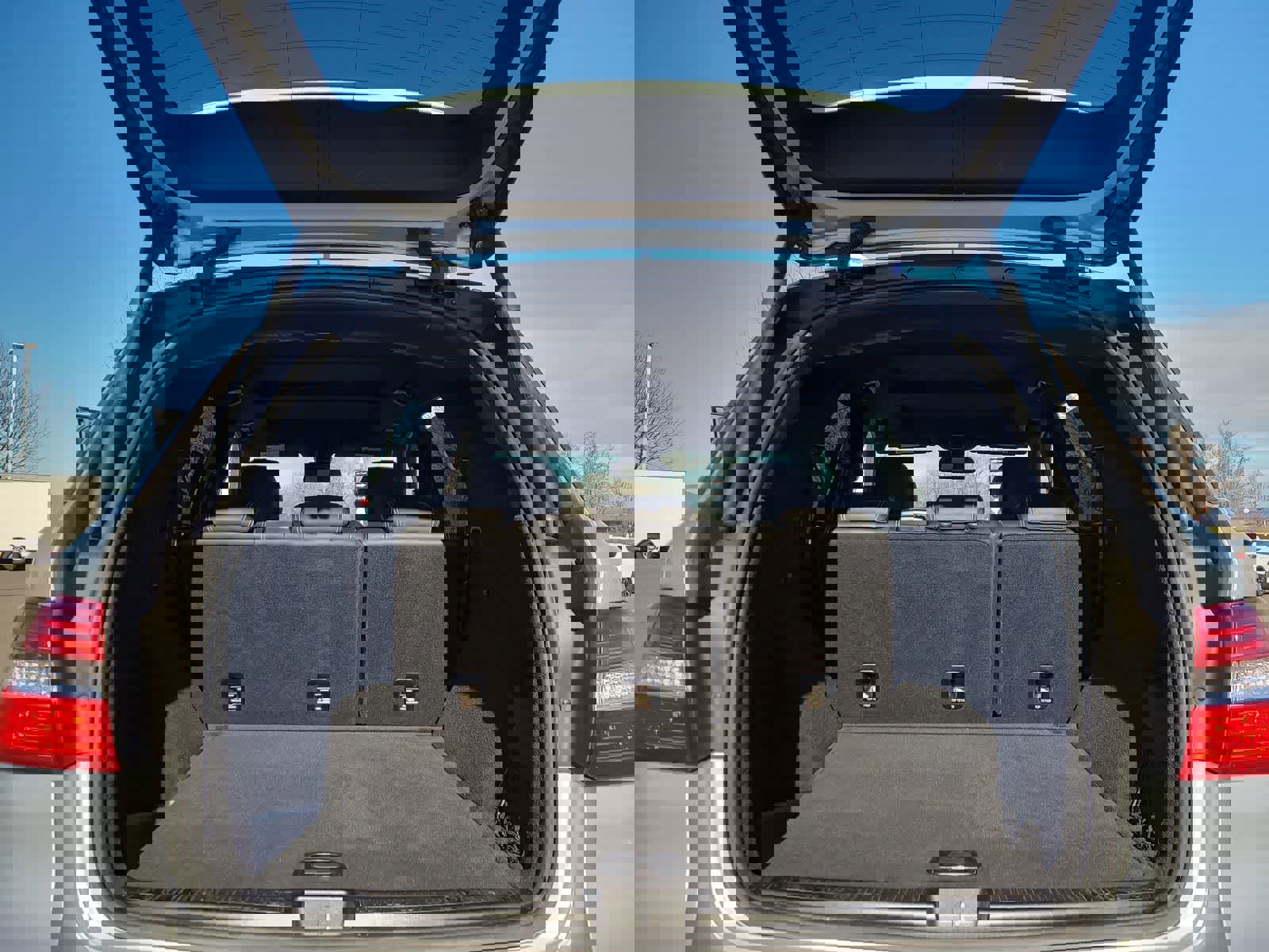 Used 2013 Mercedes-Benz ML 63 AMG 4MATIC image 27