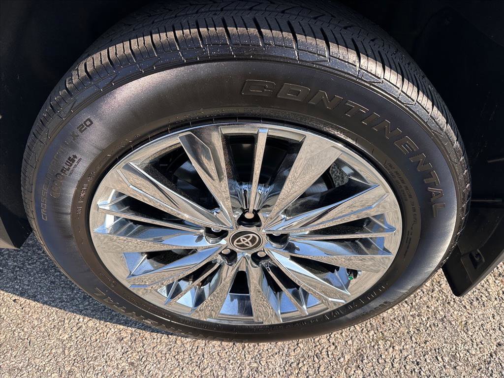 Used 2025 Toyota Grand Highlander Platinum image 27