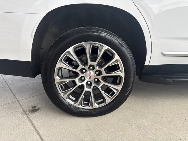 Used 2025 GMC Yukon Denali AWD/4WD image 9