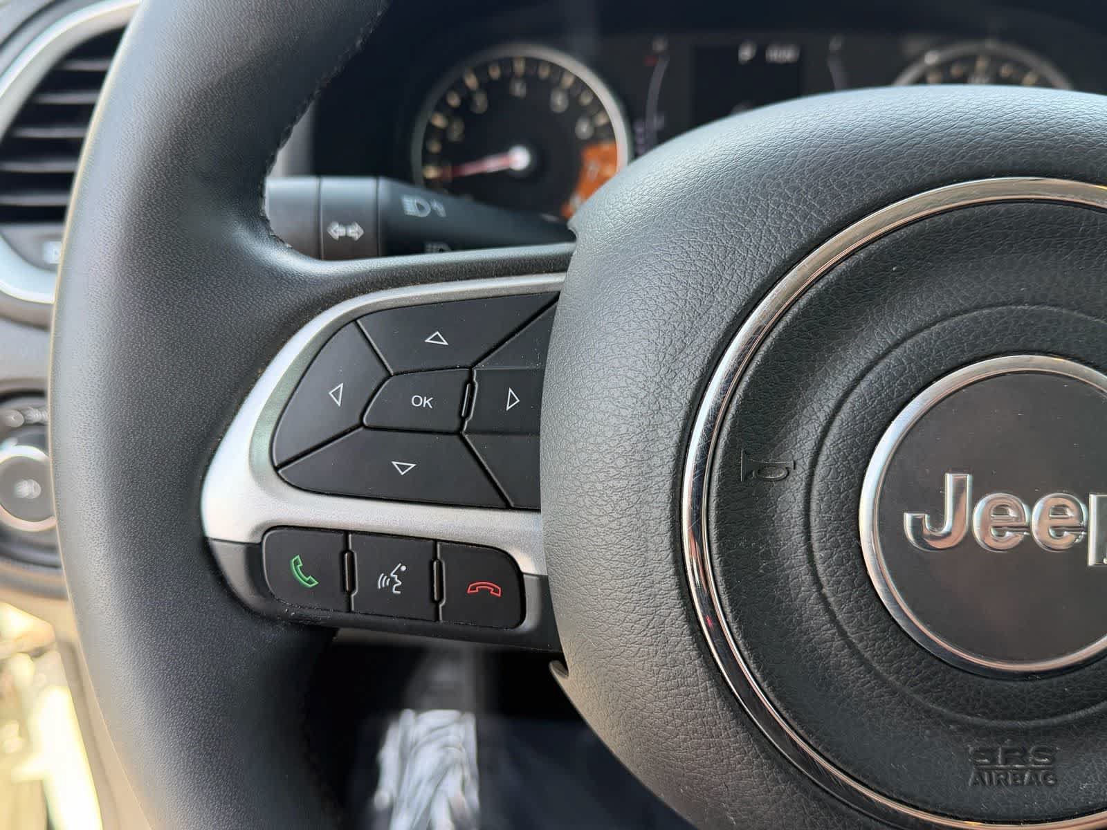 Used 2019 Jeep Renegade Latitude w/ Popular Equipment Group AWD/4WD image 34