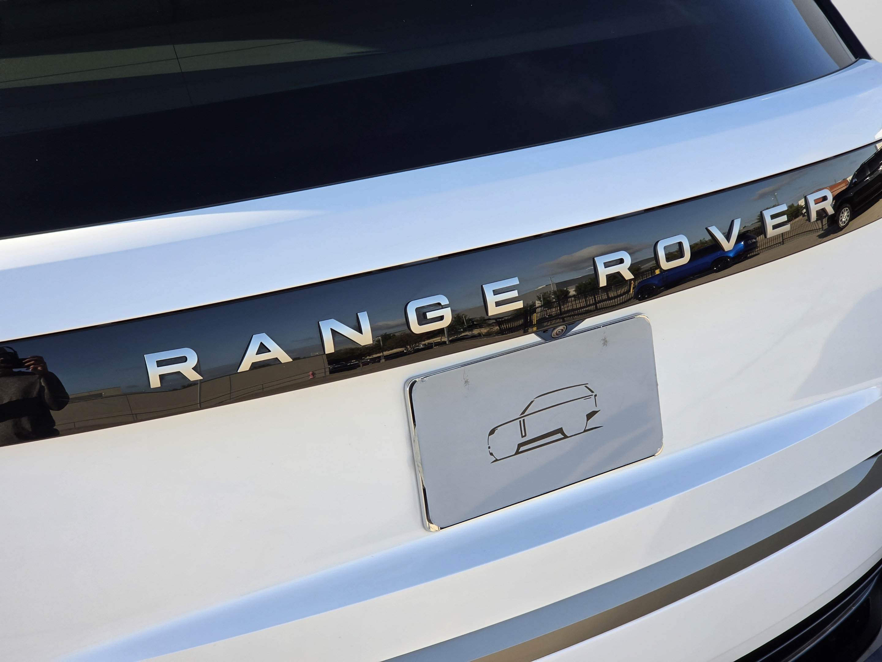 Certified 2024 Land Rover Range Rover SE AWD/4WD image 36