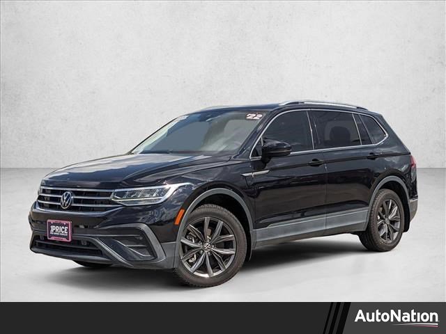 Used 2022 Volkswagen Tiguan SE w/ Panoramic Sunroof Package