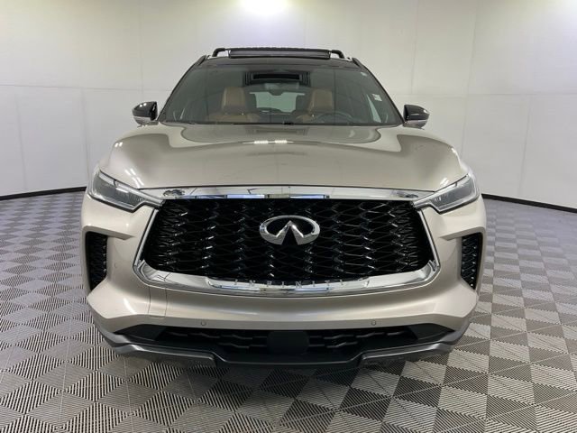 Used 2023 INFINITI QX60 Autograph w/ Cargo Package AWD/4WD image 2