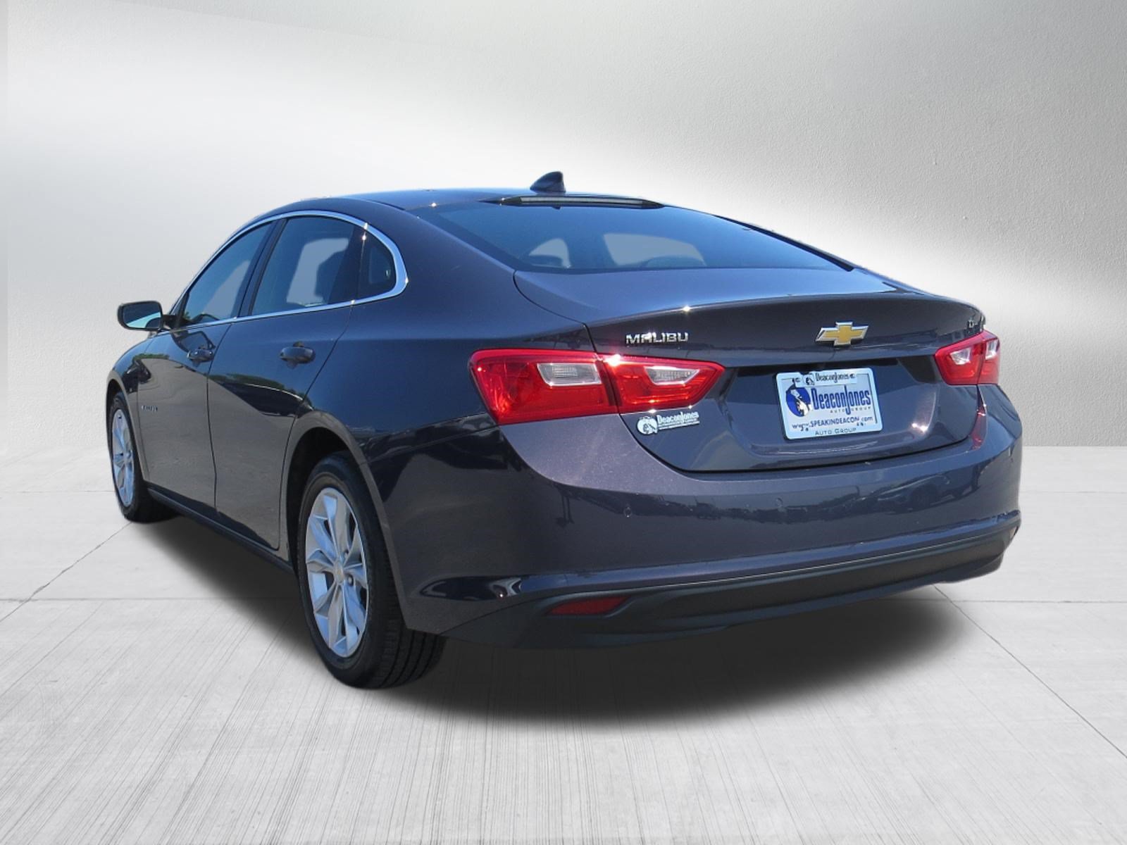 Used 2025 Chevrolet Malibu LT FWD image 5