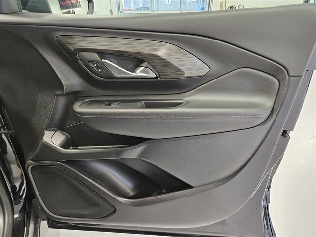 Used 2024 GMC Terrain SLE image 19