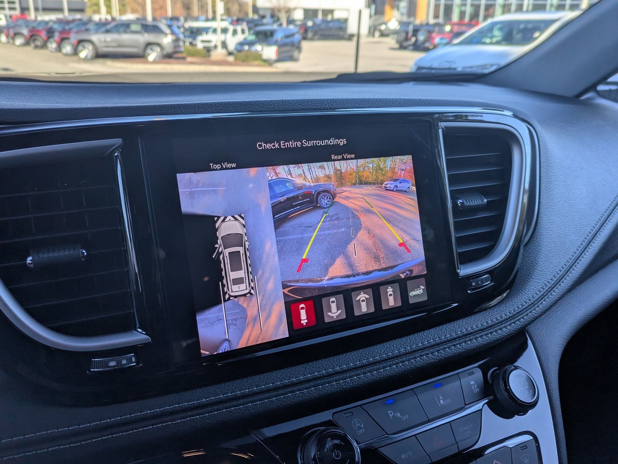 New 2026 Chrysler Pacifica Select image 12