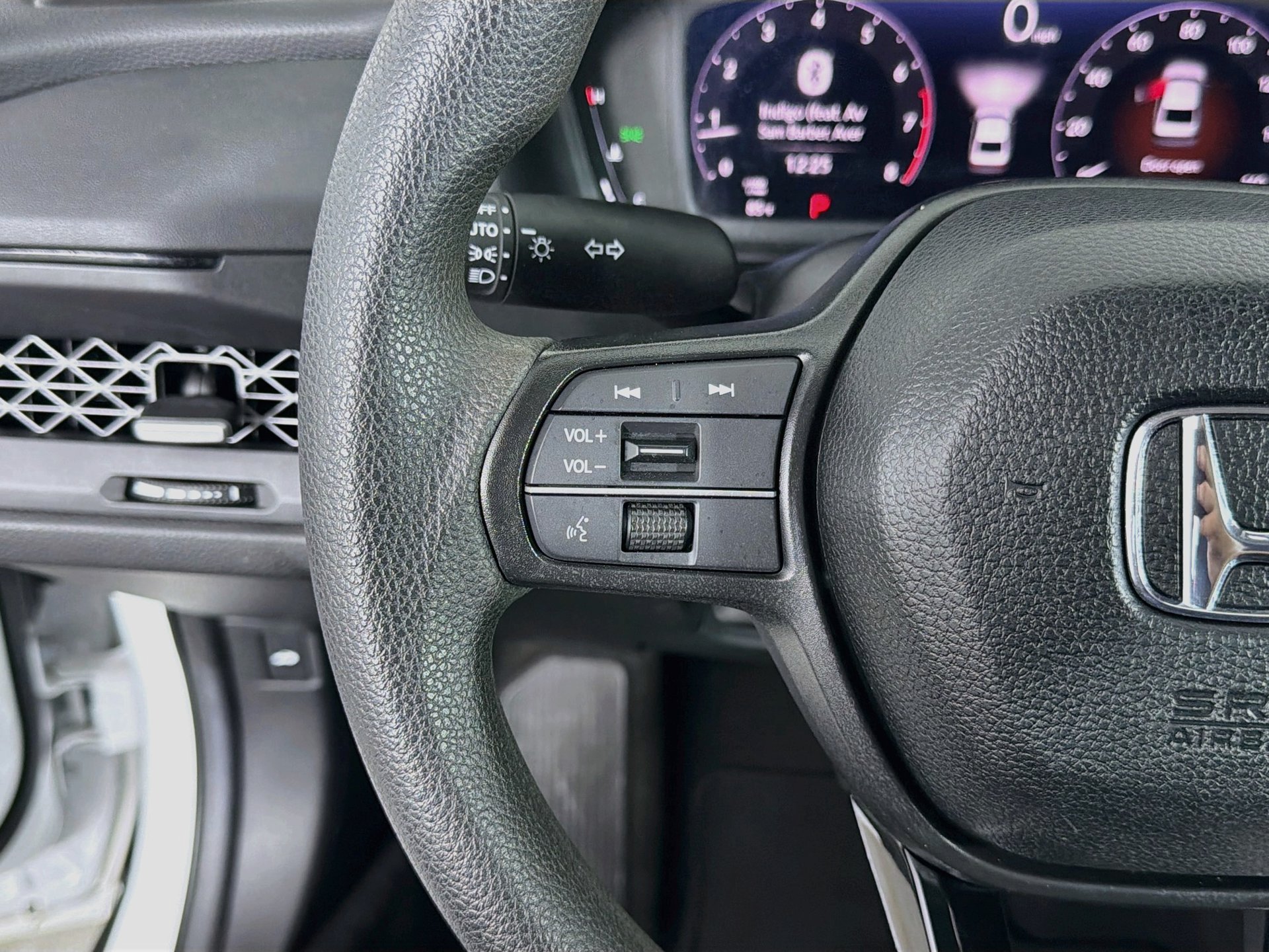 Used 2025 Honda Accord SE image 32