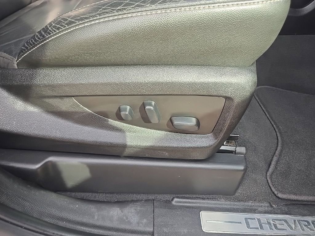 Used 2019 Chevrolet Suburban LT AWD/4WD image 21