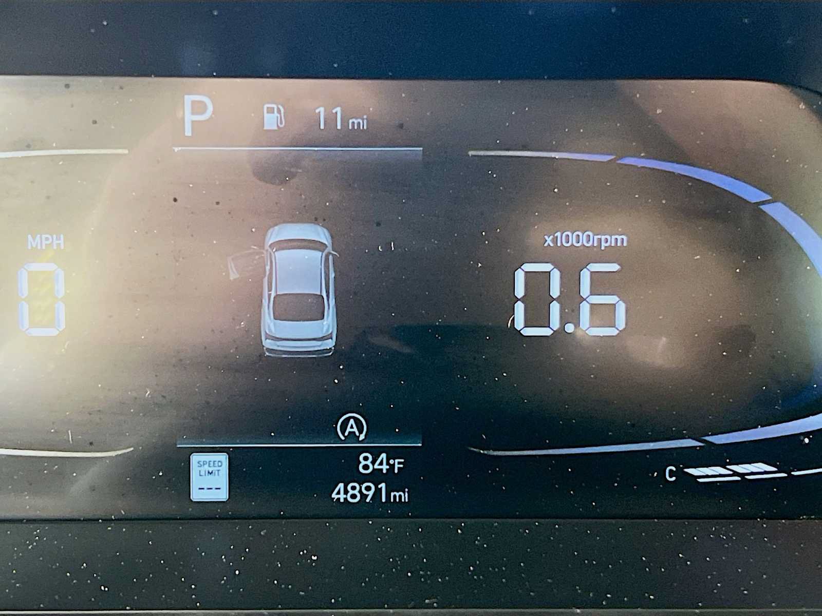 Certified 2025 Hyundai Elantra SE FWD image 12