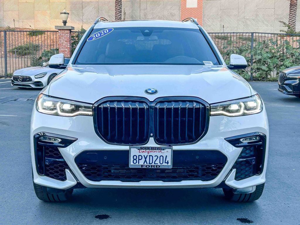 Used 2020 BMW X7 xDrive40i w/ M Sport Package AWD/4WD image 2