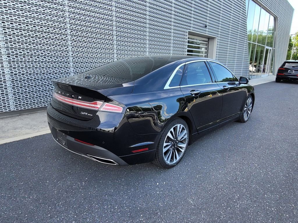 Used 2017 Lincoln MKZ Reserve w/ Climate Package AWD/4WD image 3