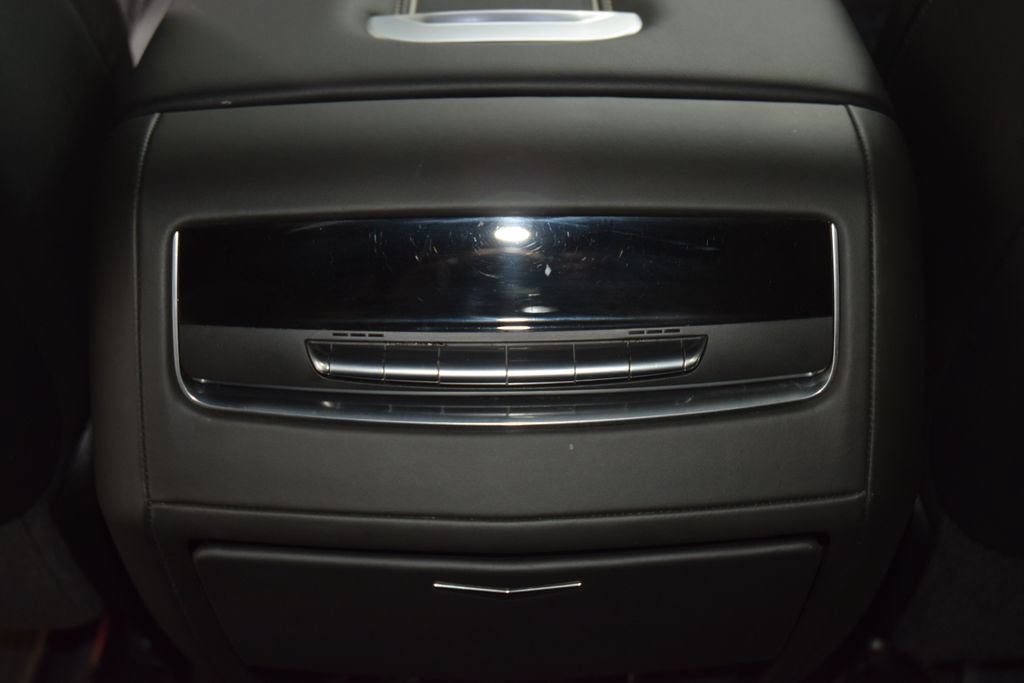 Used 2024 Cadillac Escalade Sport Platinum w/ Heavy-Duty Trailer Package AWD/4WD image 48