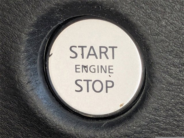 Used 2022 Nissan Frontier SV w/ SV Premium Package image 31