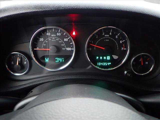 Used 2016 Jeep Wrangler Unlimited Rubicon w/ Connectivity Group image 21