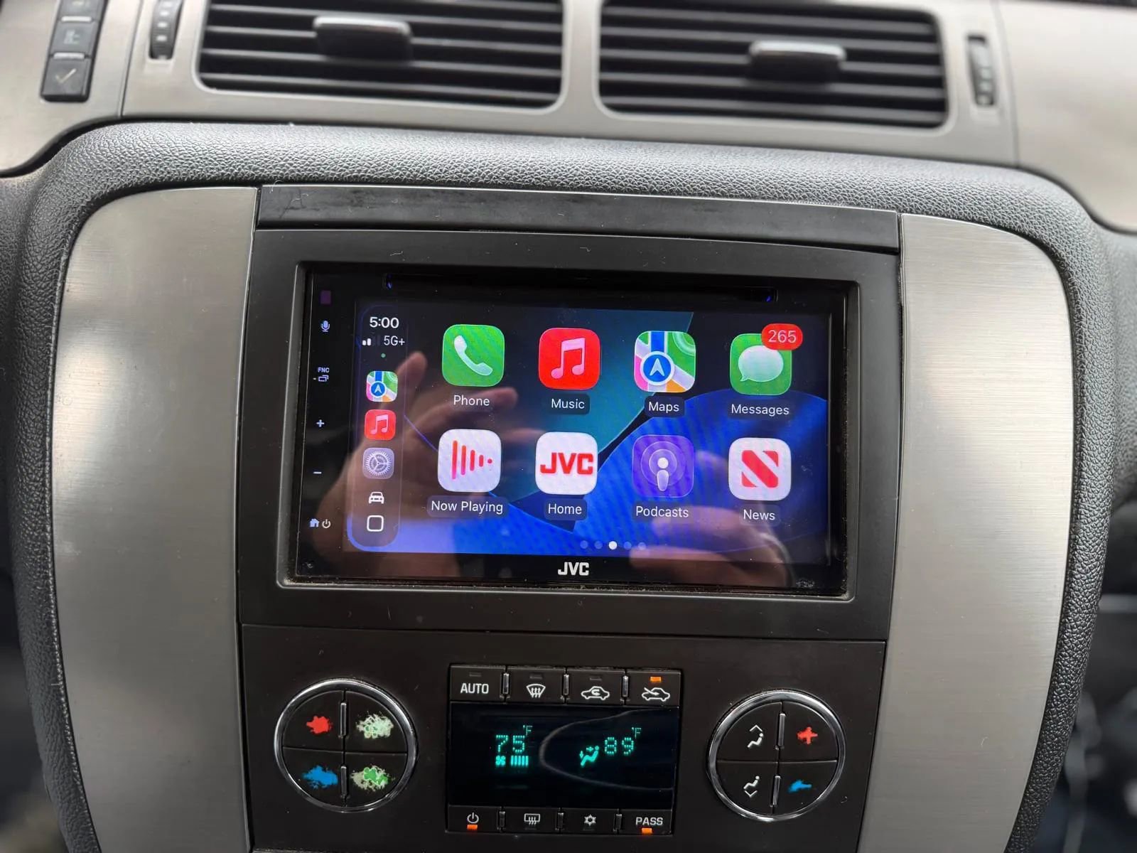 Used 2013 Chevrolet Silverado 2500 LTZ w/ LTZ Plus Package image 15