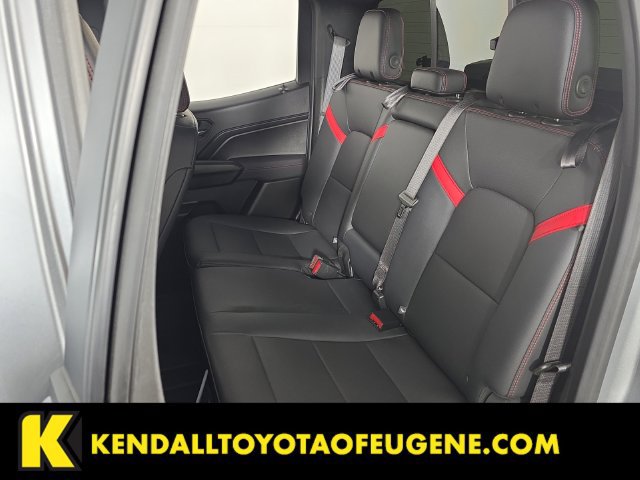 Used 2024 Chevrolet Colorado Z71 w/ Z71 Convenience Package 2 AWD/4WD image 29