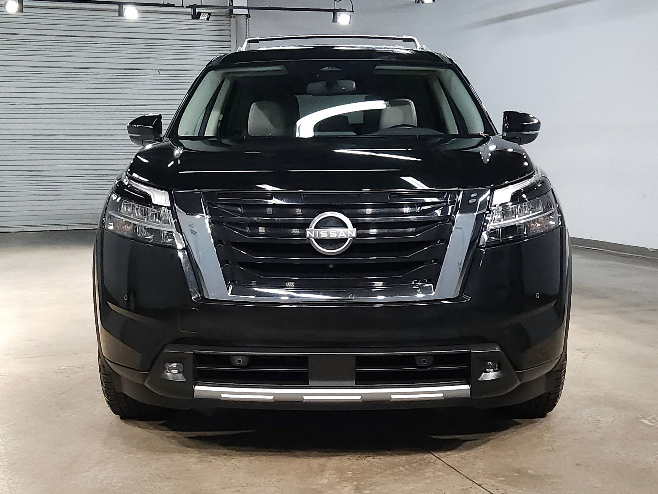 Used 2022 Nissan Pathfinder SL image 2