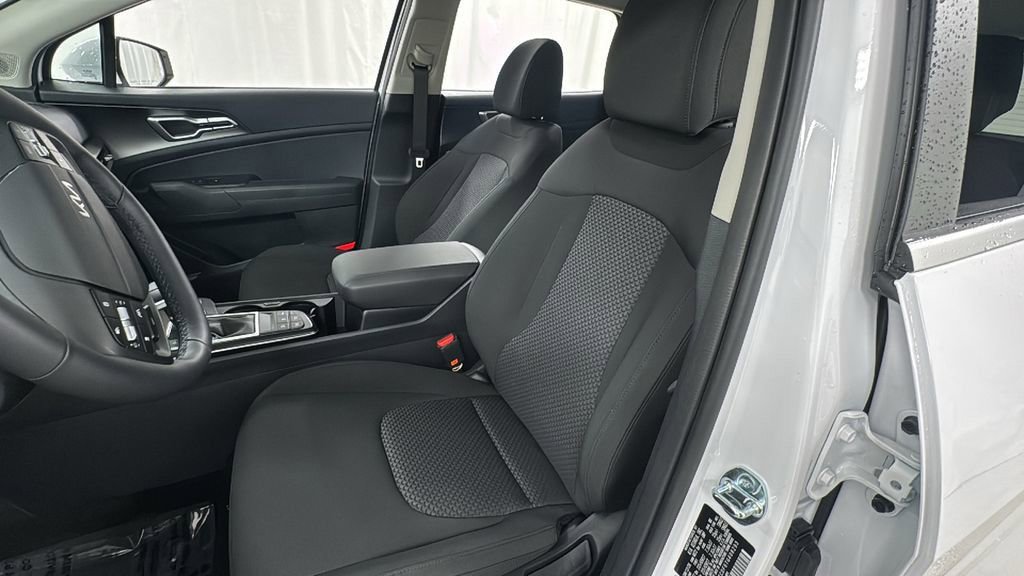 New 2026 Kia Sportage LX AWD/4WD image 10