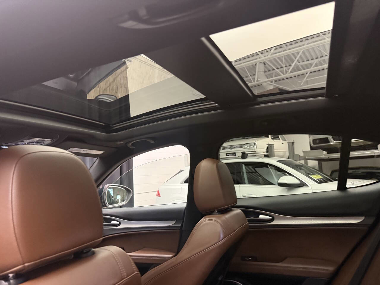 Used 2018 Alfa Romeo Stelvio Ti Sport image 24