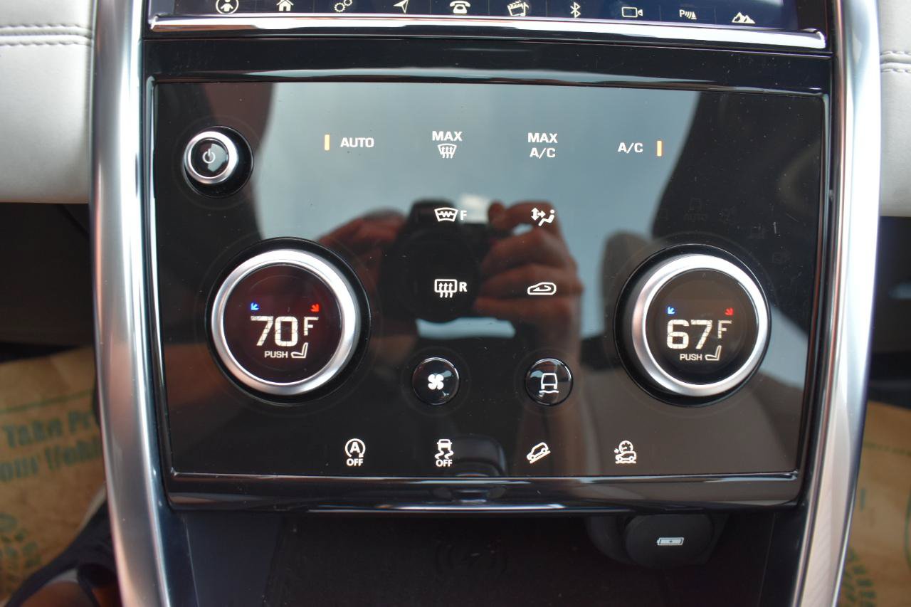 Used 2020 Land Rover Discovery Sport SE AWD/4WD image 33