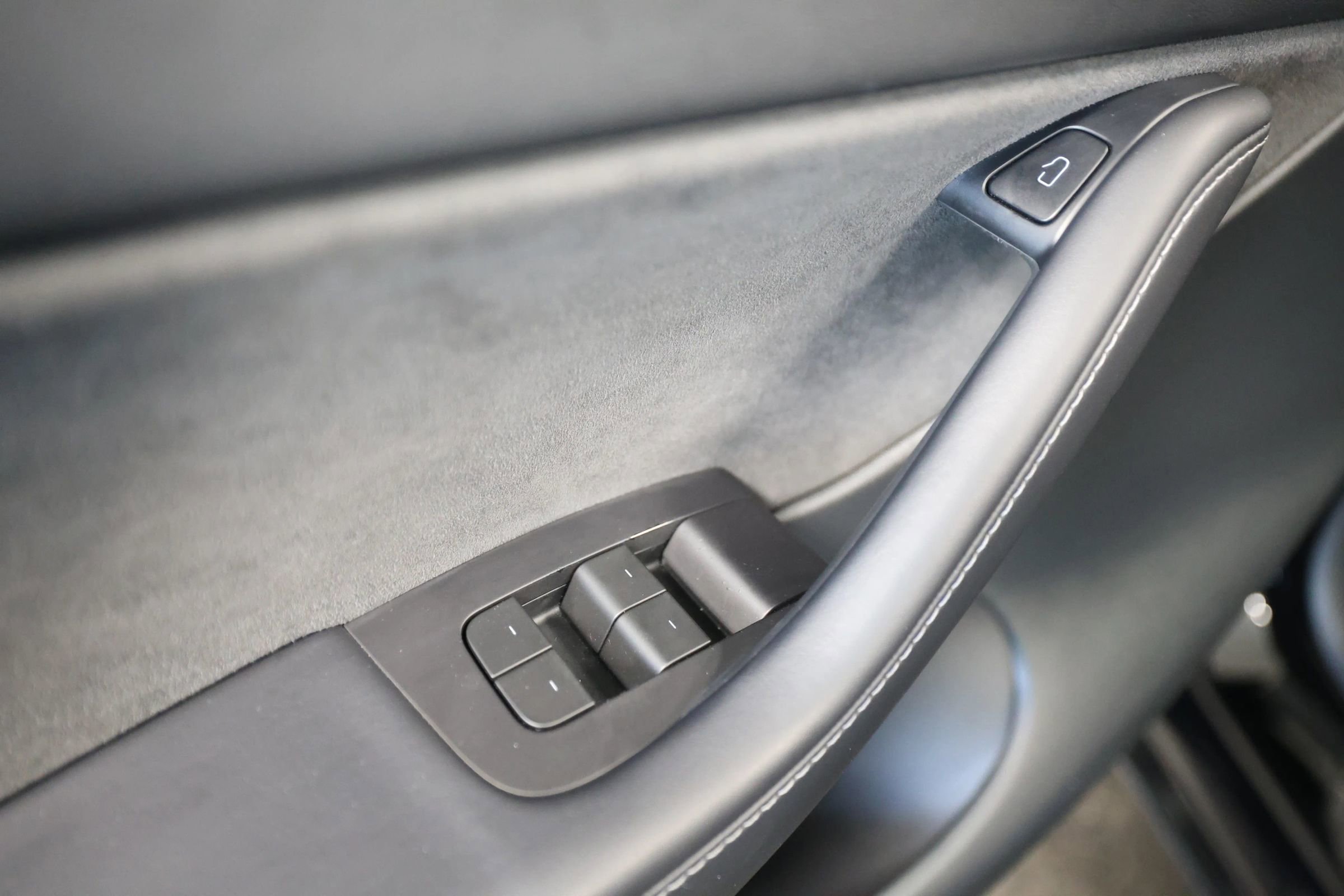 Used 2021 Tesla Model Y Long Range image 27