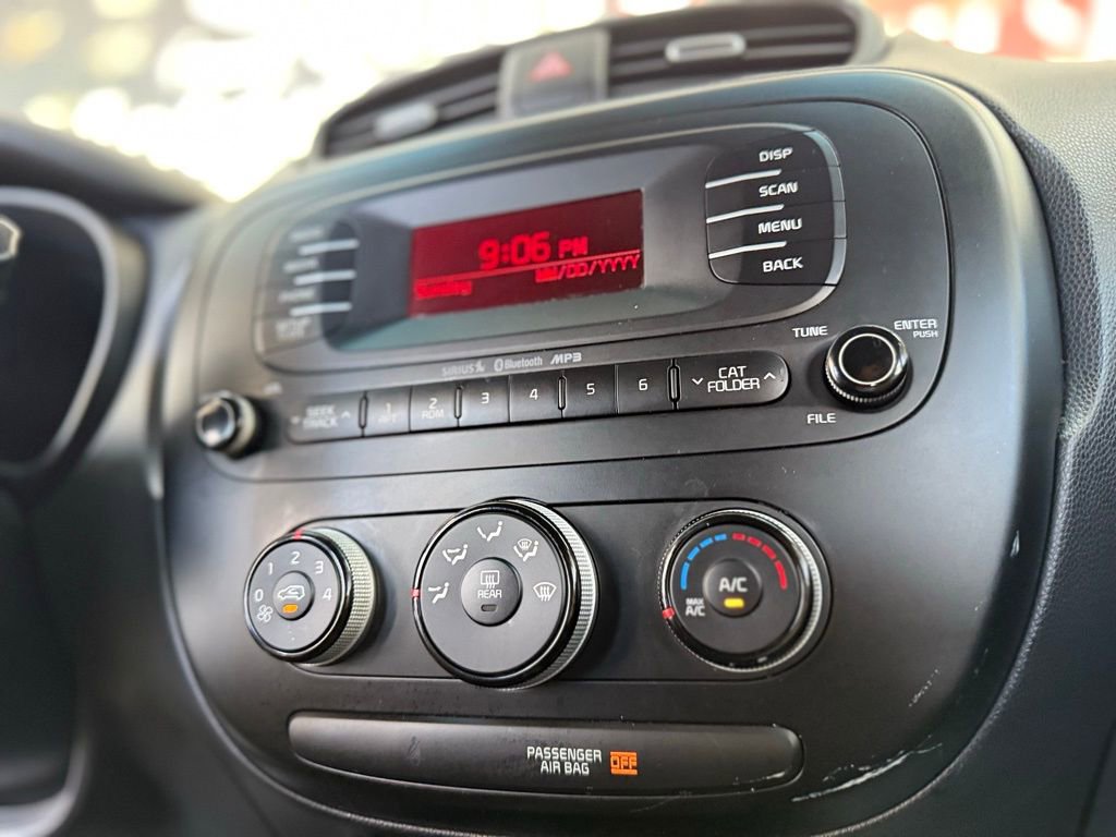 Used 2014 Kia Soul image 19