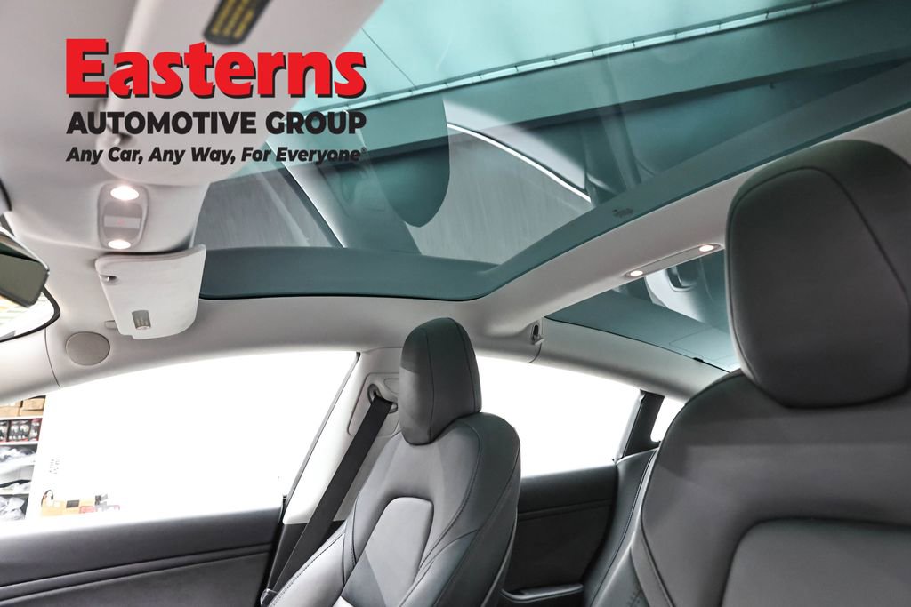 Used 2019 Tesla Model 3 Standard Range image 31