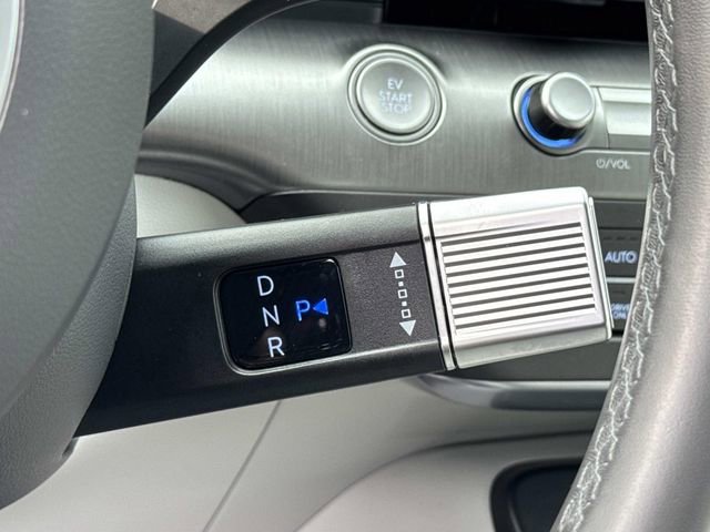 Used 2024 Hyundai Kona SEL image 23