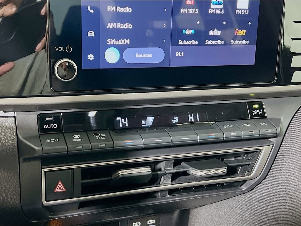 Certified 2025 Toyota Camry LE image 14