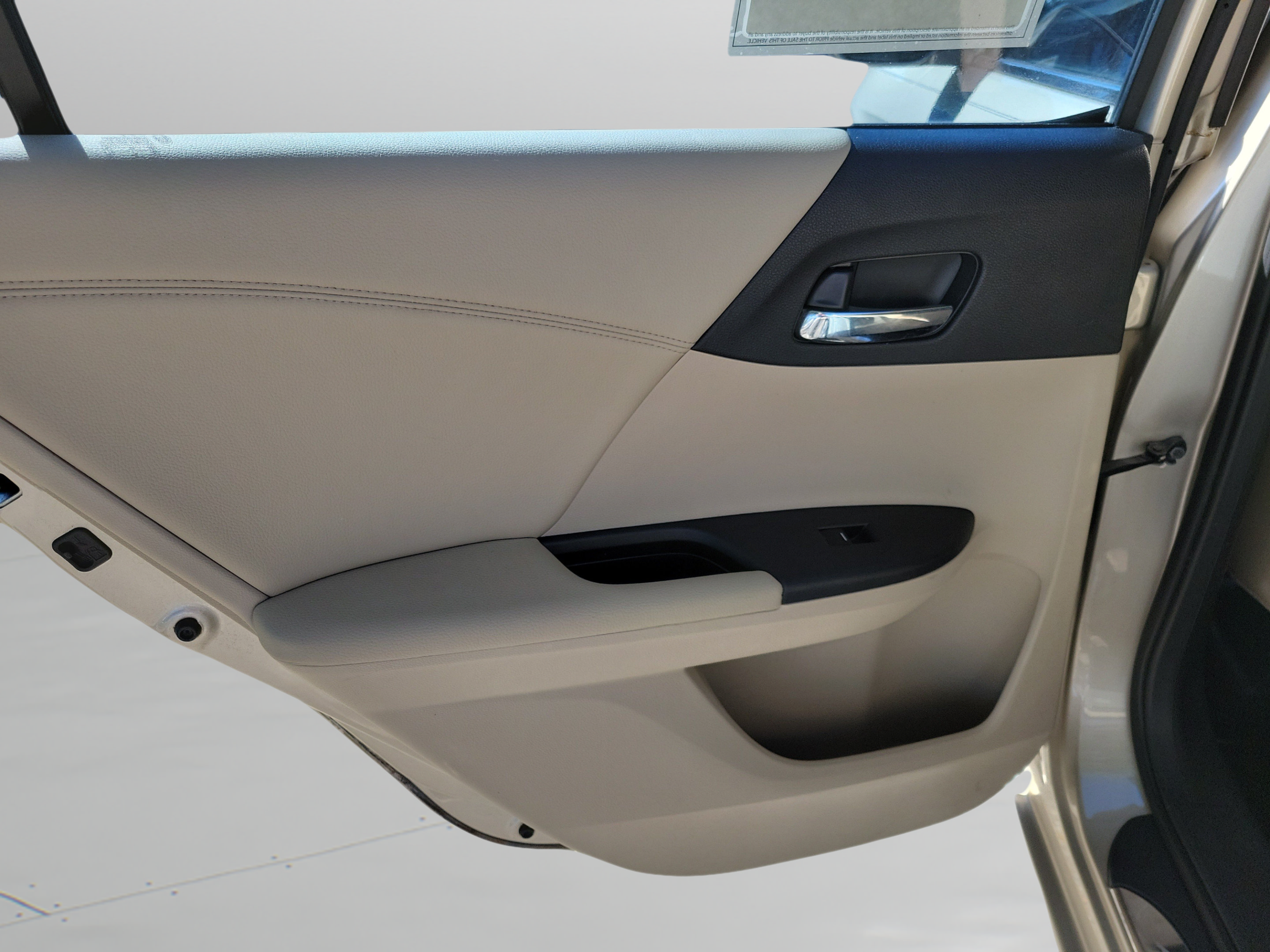 Used 2014 Honda Accord EX-L image 6