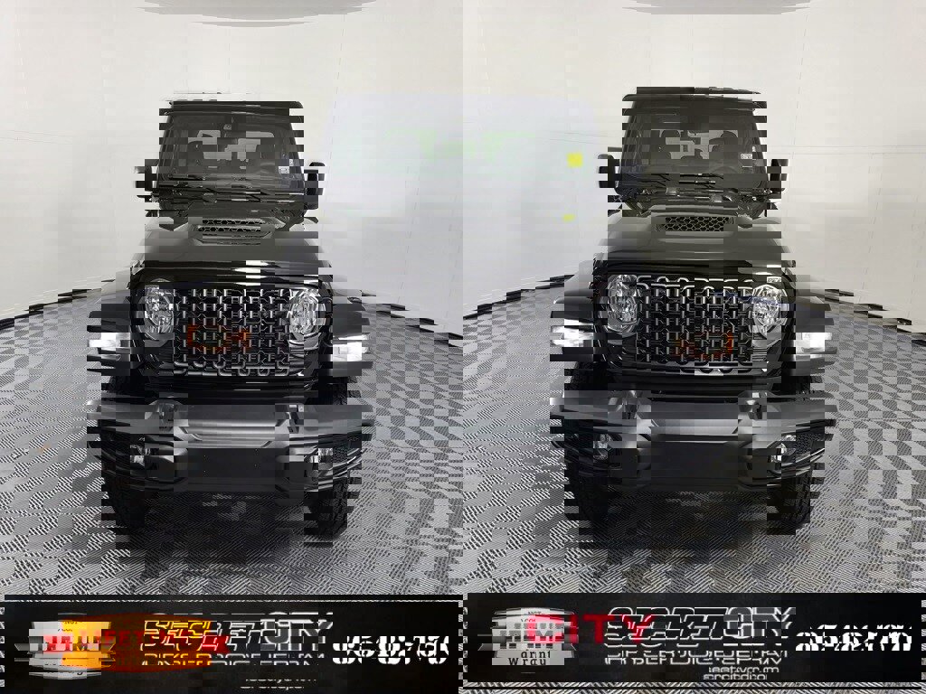 New 2025 Jeep Gladiator Sport image 2