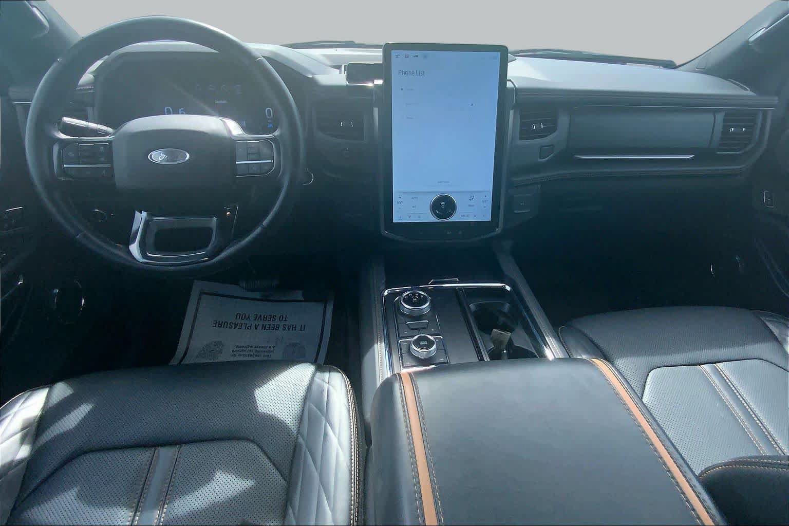 Used 2024 Ford Expedition Platinum AWD/4WD image 16