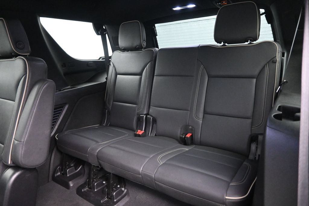 Used 2024 Chevrolet Tahoe Premier AWD/4WD image 27