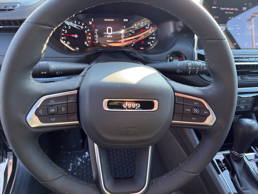 Used 2025 Jeep Compass Latitude w/ Convenience Group image 15