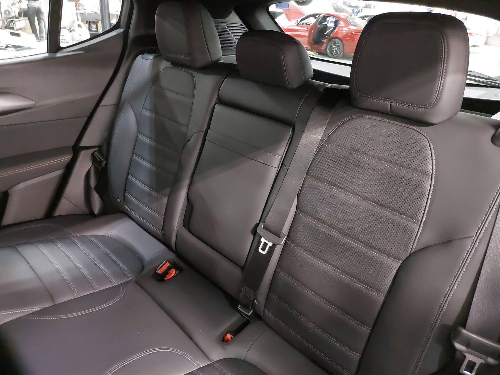 Used 2025 Alfa Romeo Tonale w/ Premium Package image 15