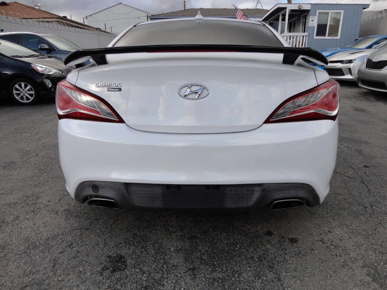Used 2016 Hyundai Genesis 3.8 image 7