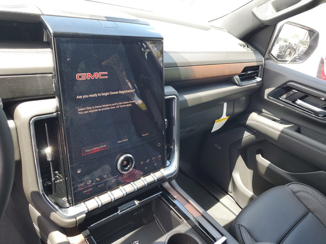 New 2026 GMC Yukon XL Denali w/ Denali Reserve Package AWD/4WD image 26