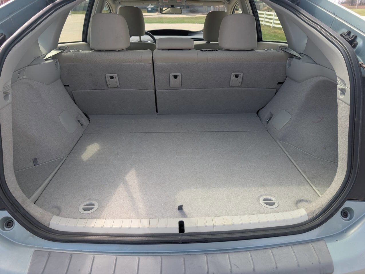 Used 2012 Toyota Prius Two image 9