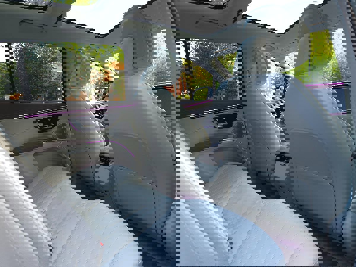 Used 2023 Mercedes-Benz EQS 450+ SUV image 28