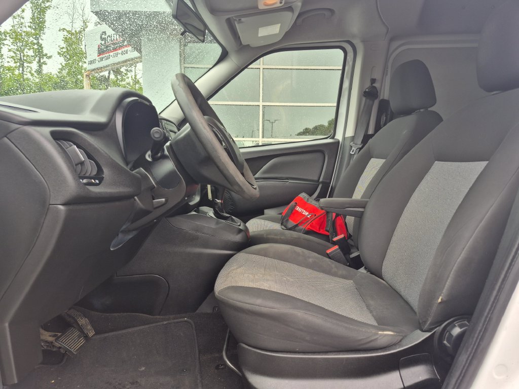 Used 2019 RAM ProMaster City Tradesman FWD image 12