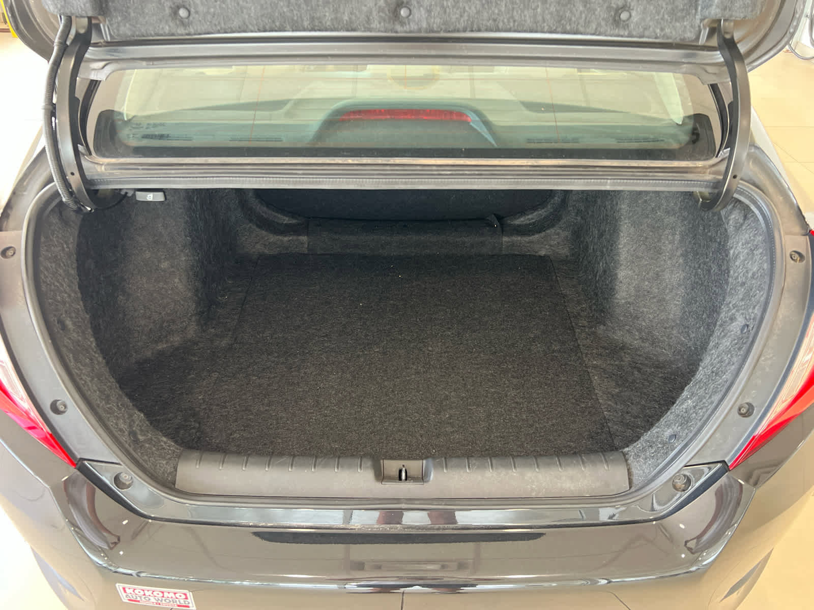 Used 2018 Honda Civic LX image 8