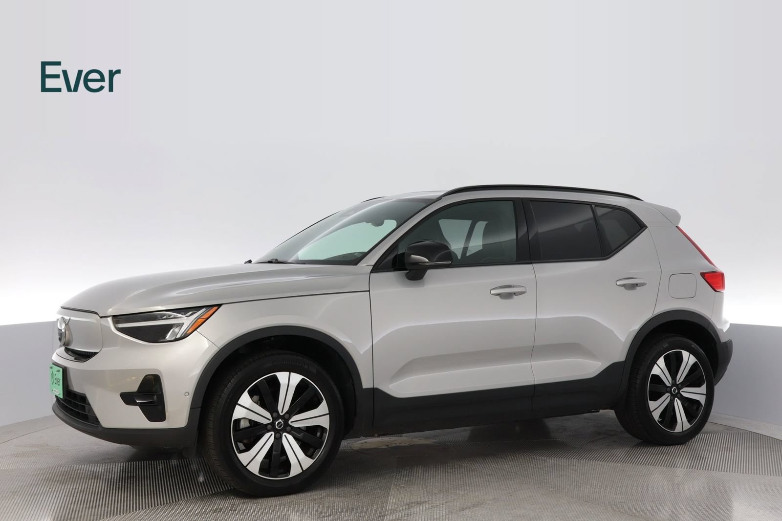 Used 2023 Volvo XC40 Recharge Plus AWD/4WD image 18