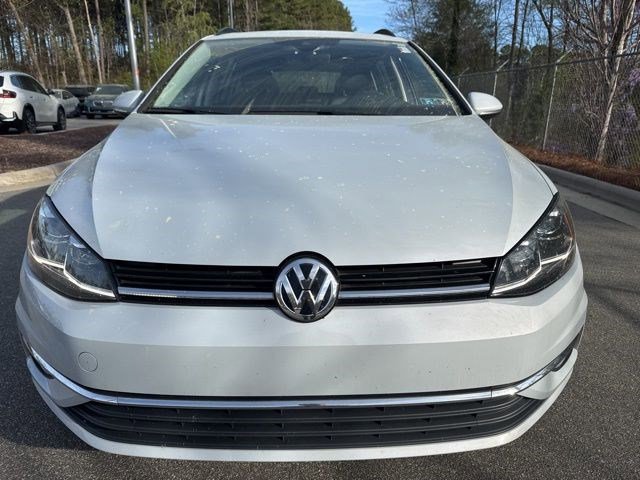 Used 2019 Volkswagen Golf SE image 9