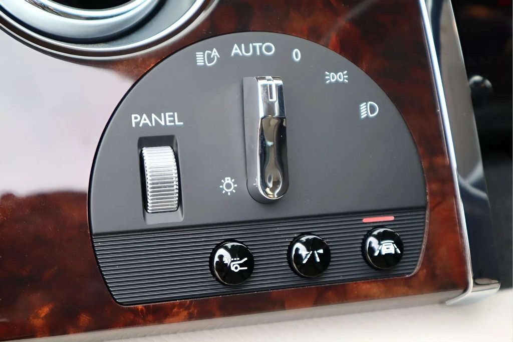 Used 2016 Rolls-Royce Ghost RWD image 9
