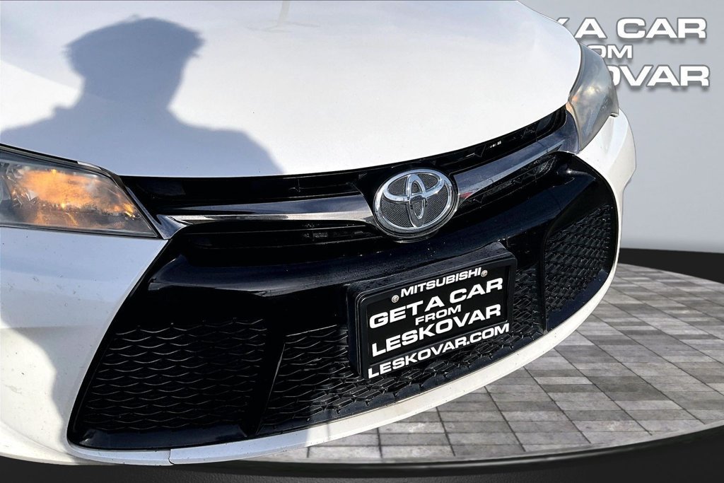 Used 2017 Toyota Camry SE FWD image 28