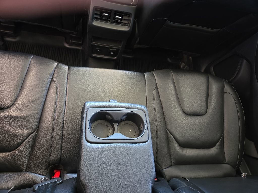 Used 2022 Ford Edge Titanium AWD/4WD image 31