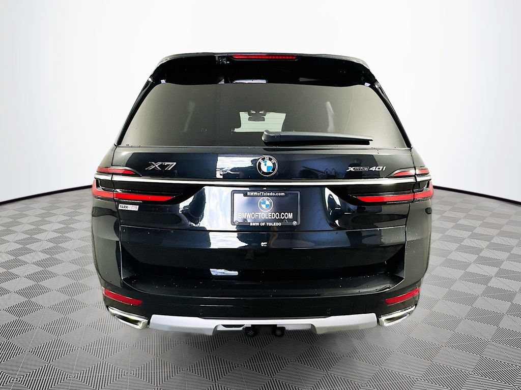 Used 2026 BMW X7 xDrive40i AWD/4WD image 8
